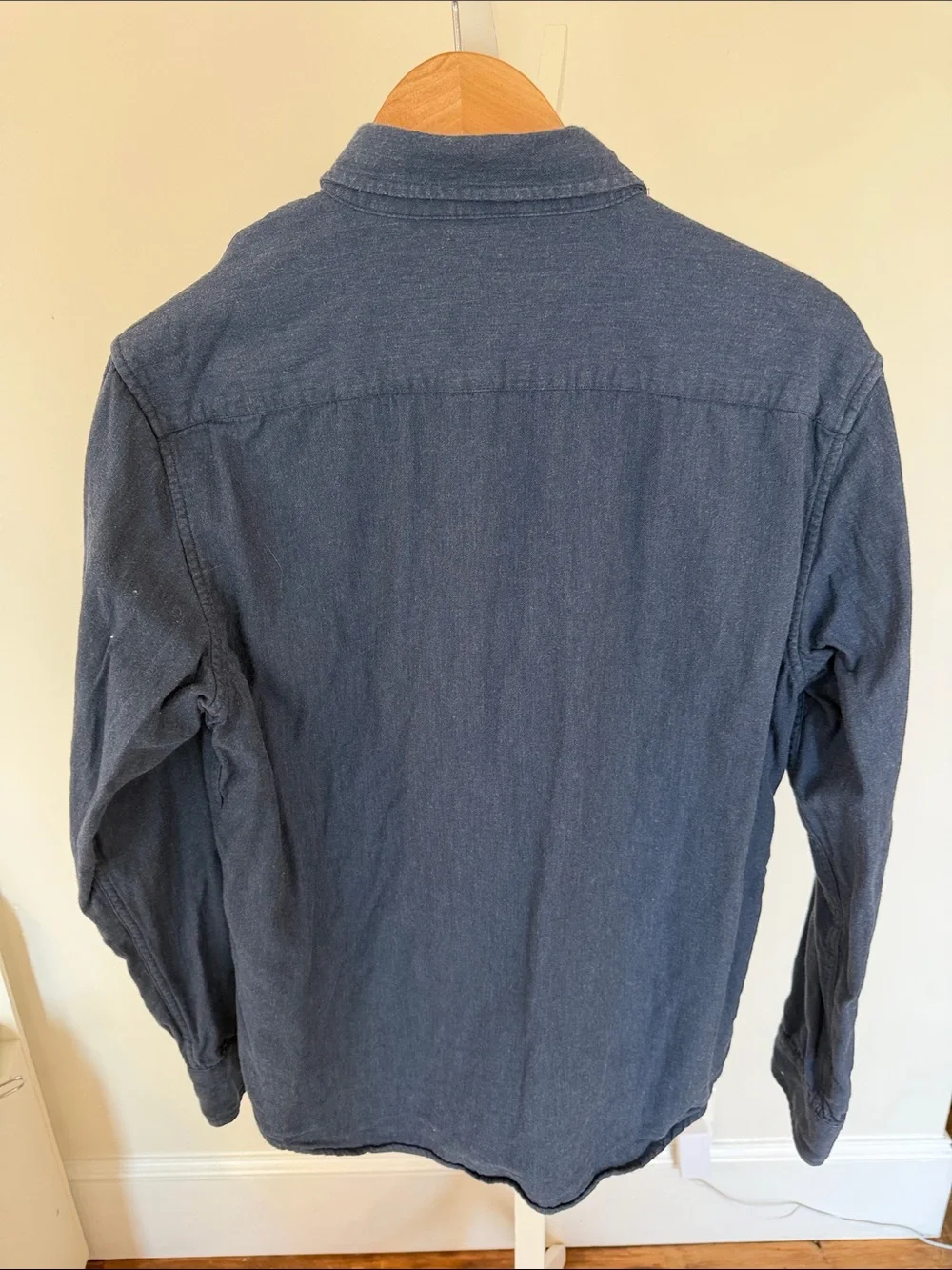 Banana Republic Men's Dark Blue Button-Down Shirt